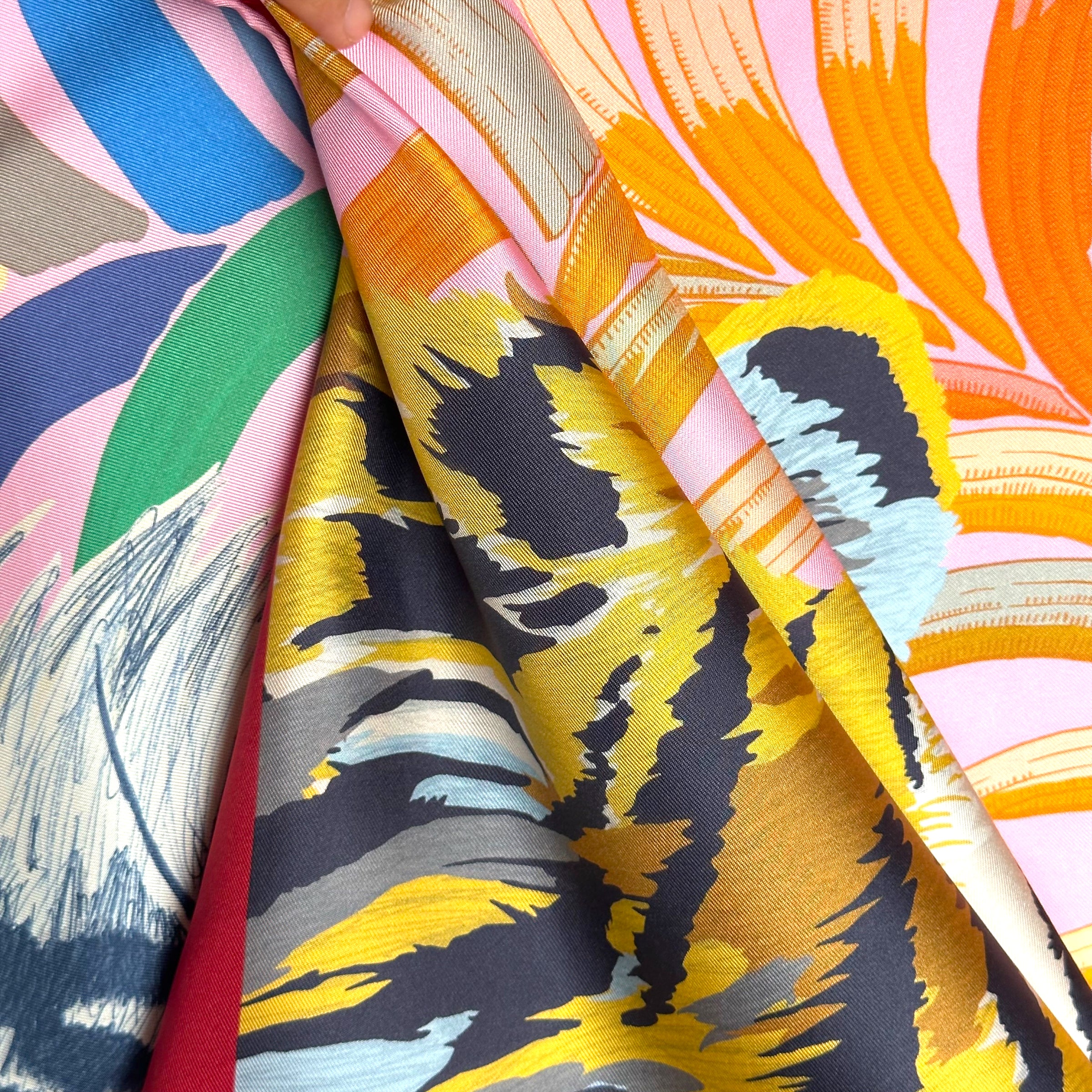 DOUBLE-SIDED ROYAL TIGER - 90CM HERMES SCARF