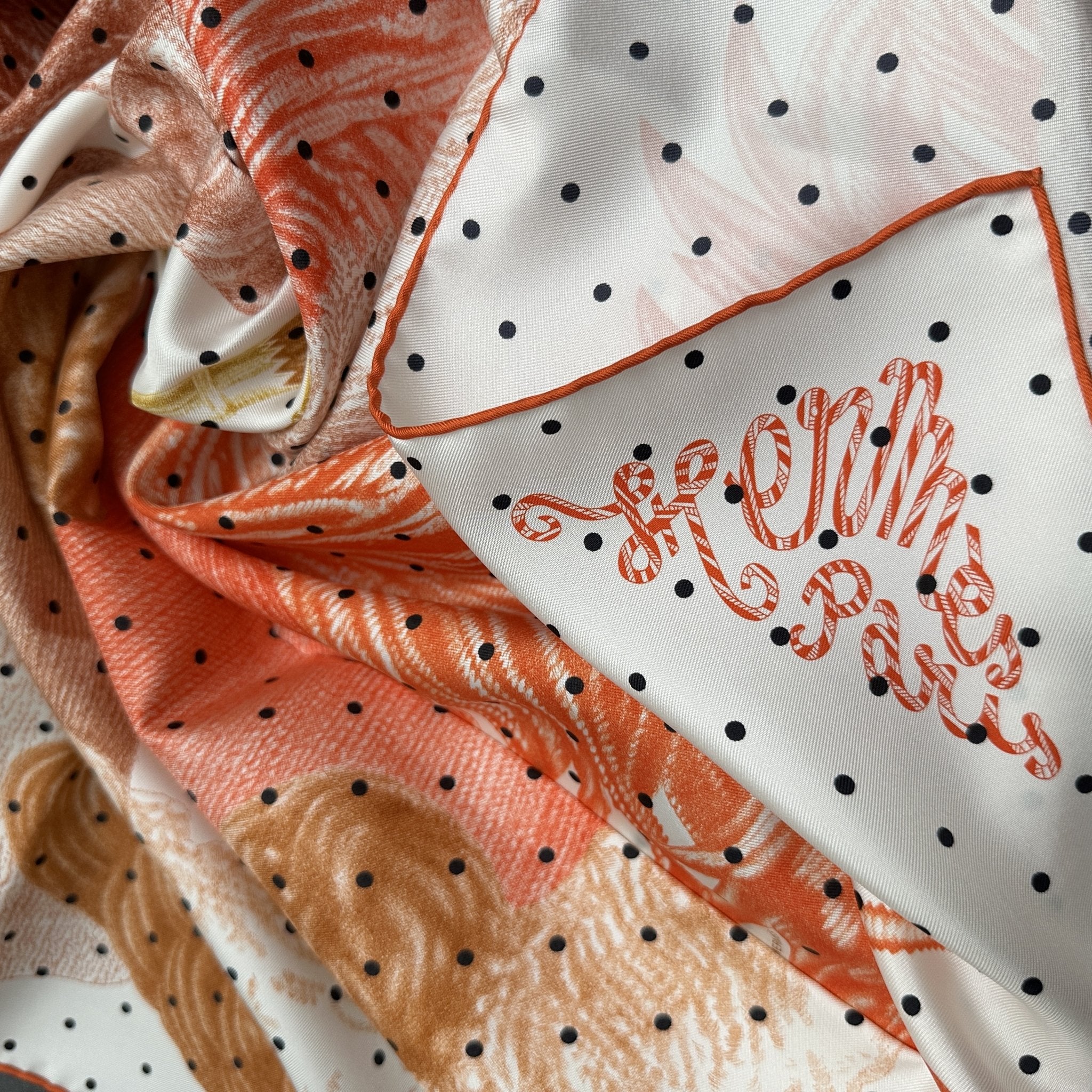foulard carre hermes Plumets et panaches blanc et orange