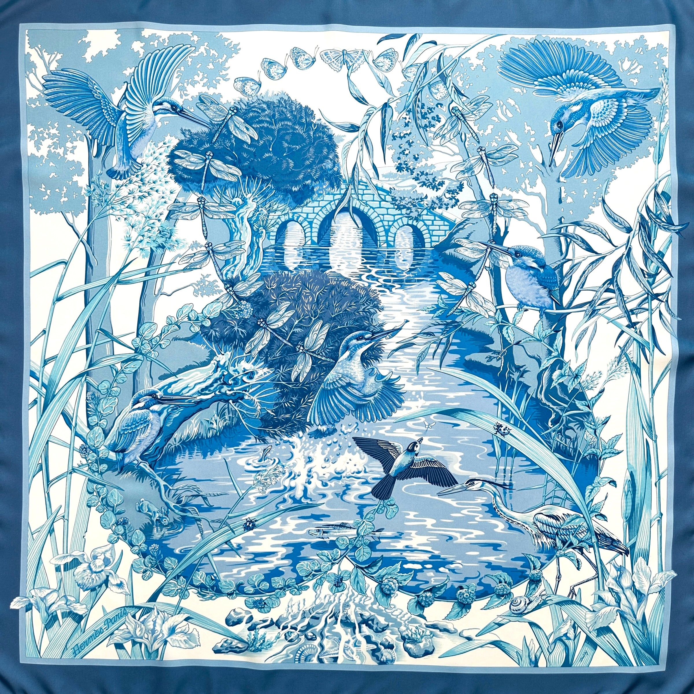 foulard hermes au bord de l'eau bleu